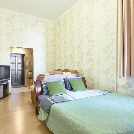 S12-58 Modern Aparthotel With Two 2Bedrooms In Central Kiev - Bessarabska Squere - Gulliver Mall - Olympic Stadium - Palace Of Sports - Saksahanskoho St, 12Б ภายนอก รูปภาพ