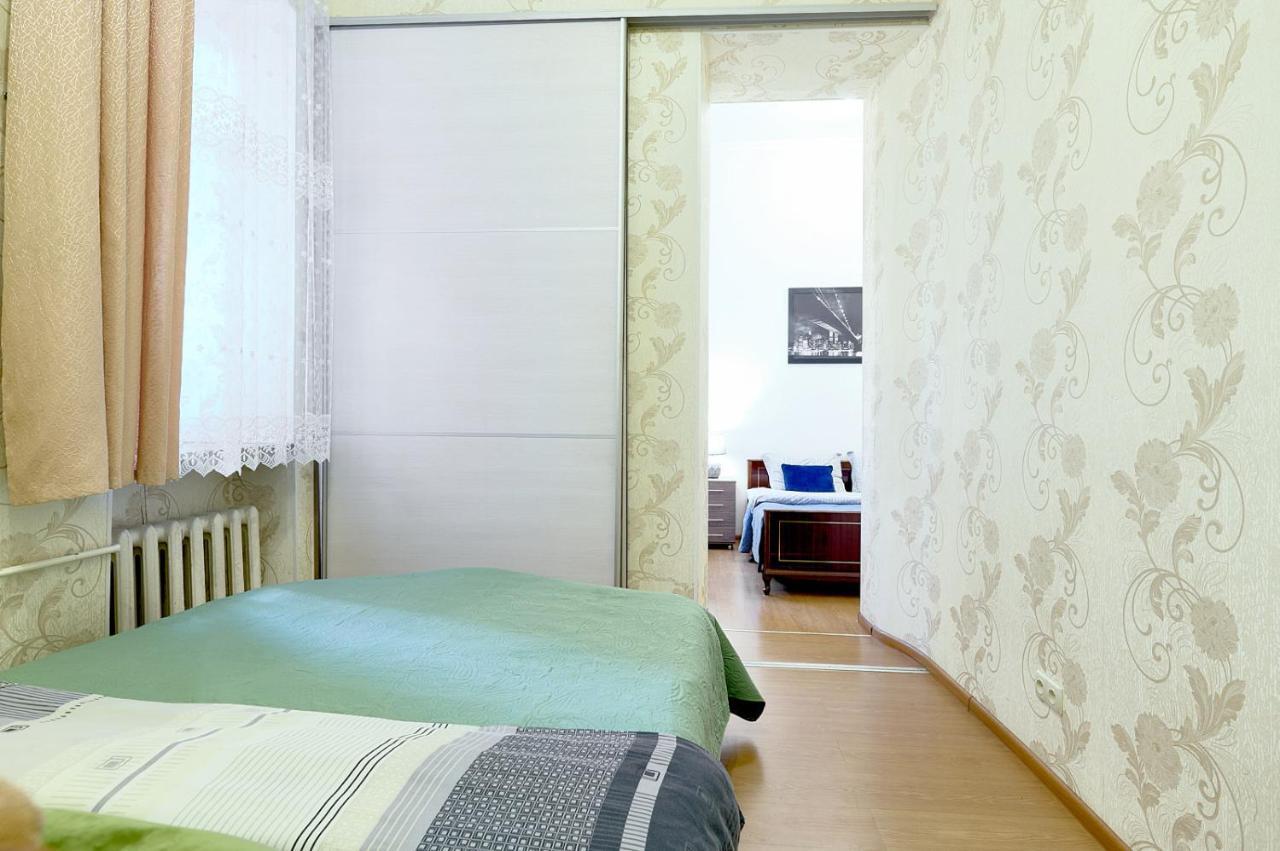 S12-58 Modern Aparthotel With Two 2Bedrooms In Central Kiev - Bessarabska Squere - Gulliver Mall - Olympic Stadium - Palace Of Sports - Saksahanskoho St, 12Б ภายนอก รูปภาพ
