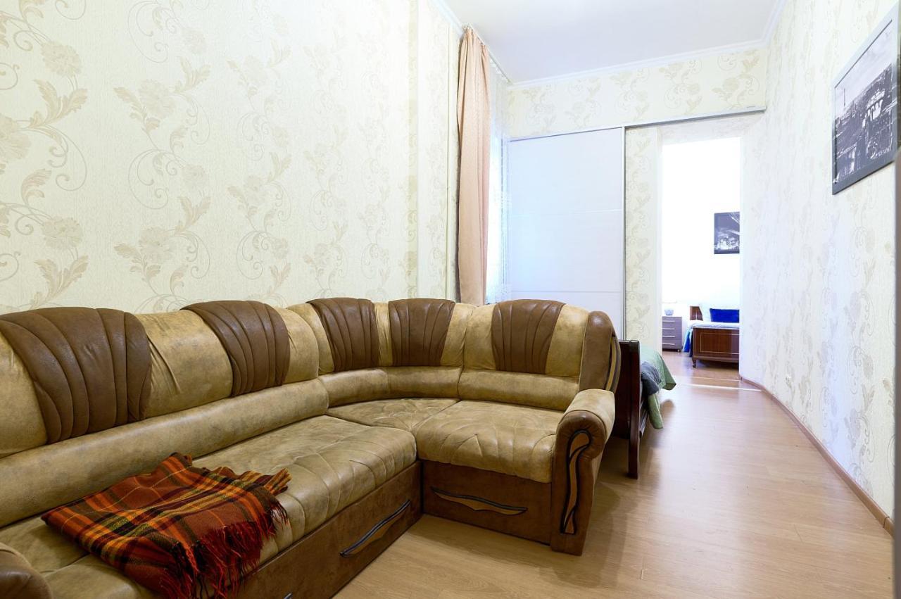 S12-58 Modern Aparthotel With Two 2Bedrooms In Central Kiev - Bessarabska Squere - Gulliver Mall - Olympic Stadium - Palace Of Sports - Saksahanskoho St, 12Б ภายนอก รูปภาพ