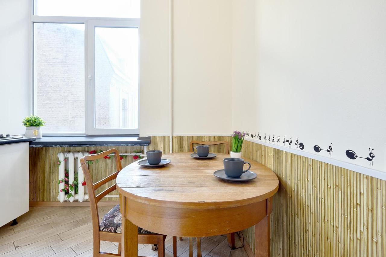 S12-58 Modern Aparthotel With Two 2Bedrooms In Central Kiev - Bessarabska Squere - Gulliver Mall - Olympic Stadium - Palace Of Sports - Saksahanskoho St, 12Б ภายนอก รูปภาพ