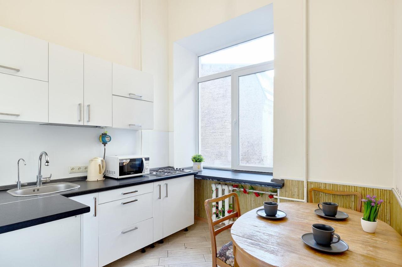 S12-58 Modern Aparthotel With Two 2Bedrooms In Central Kiev - Bessarabska Squere - Gulliver Mall - Olympic Stadium - Palace Of Sports - Saksahanskoho St, 12Б ภายนอก รูปภาพ